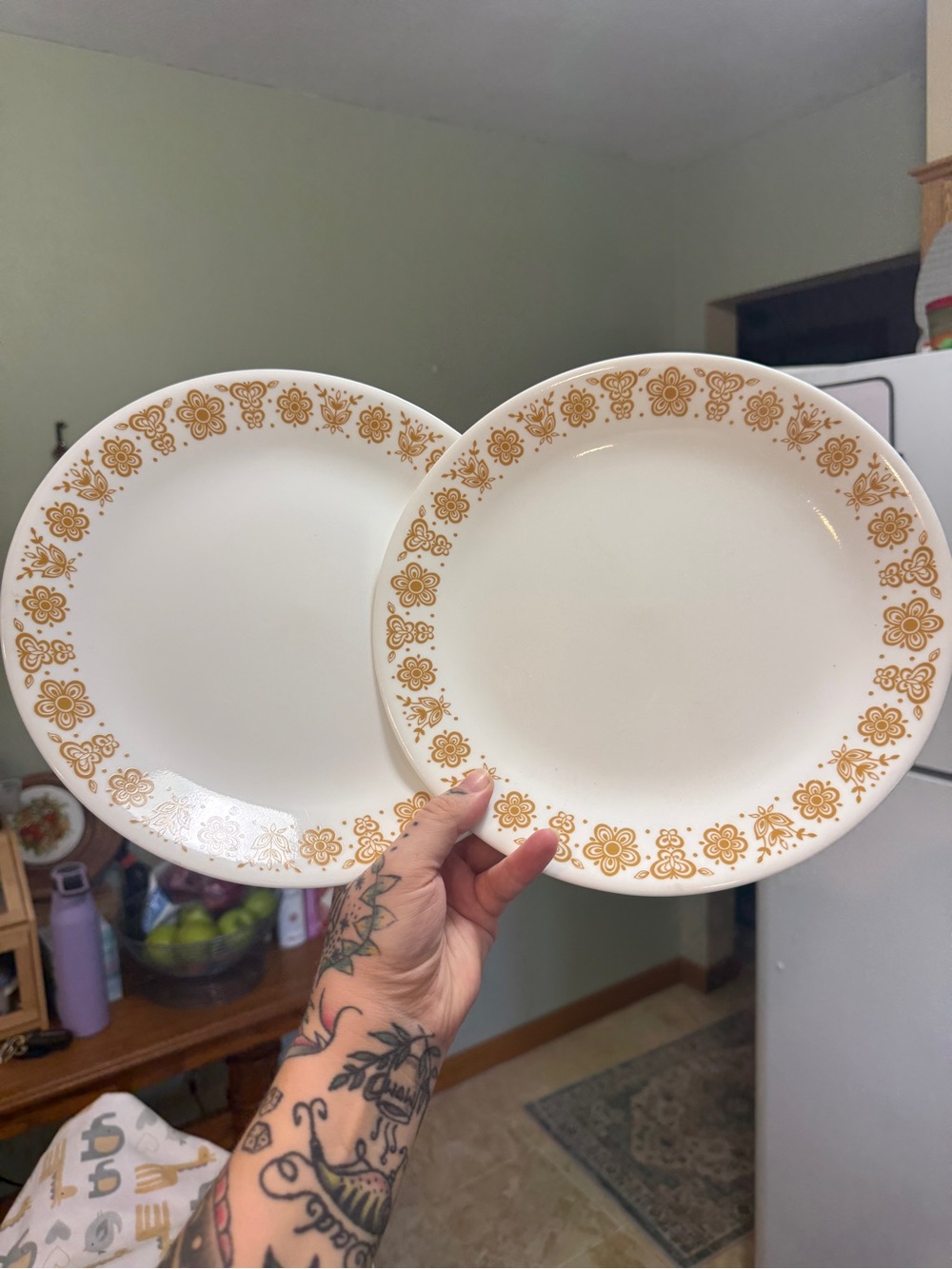 Vintage Corelle Dinner Plates with Gold Butterfly Border - Set of 2